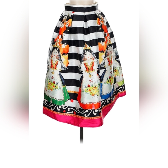 L'ATISTE Black and White Striped A-Line Skirt - Picture 2 of 3